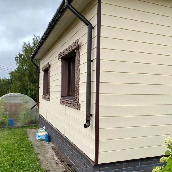 Сайдинг металлический Скандинавская доска широкая Aquasystem Комфорт 0,5 Rooftop Бархат (фактурный)